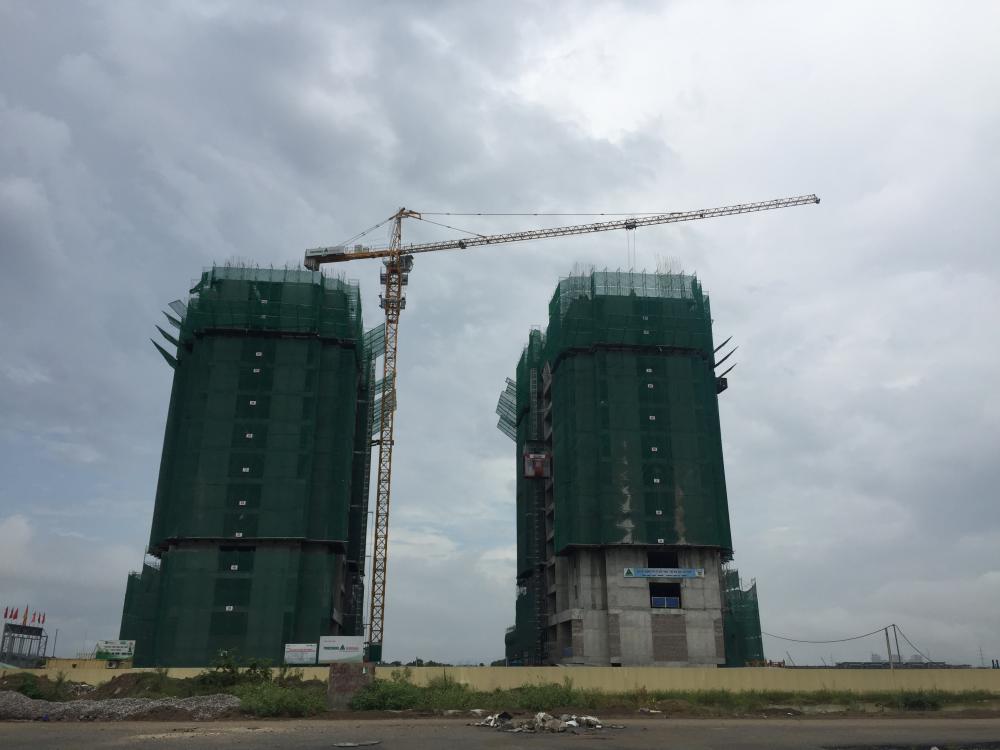 Tòa E và F xây một phần cấp cho cán bộ Trung Ương Đảng và một phần thương mại đã lên tầng 2